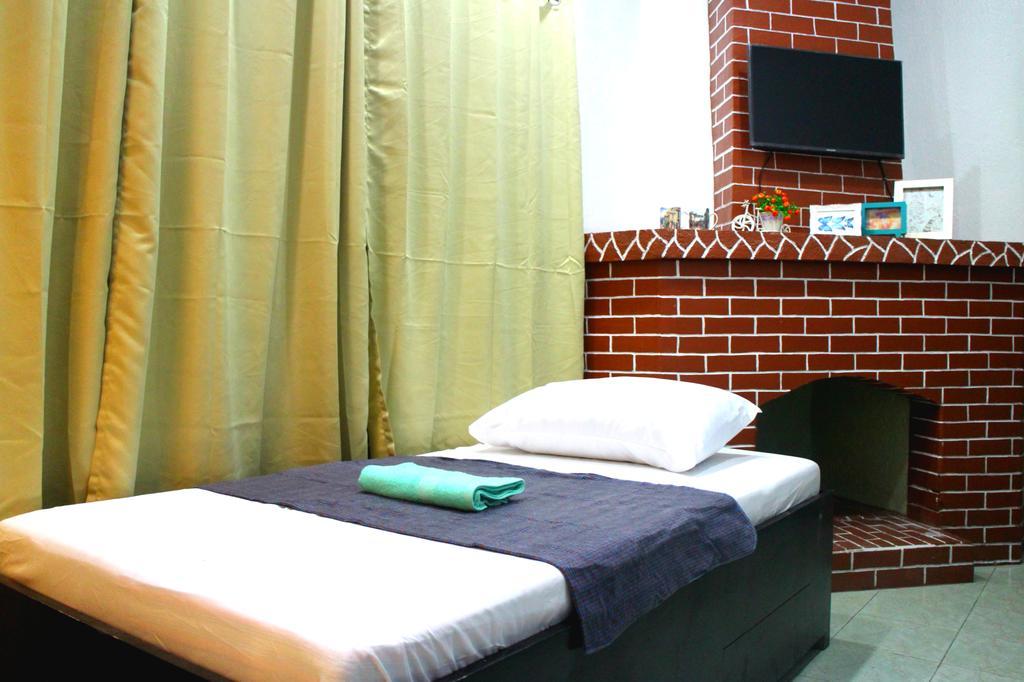 Tagaytay Garden Budgetel - City Center Tagaytay City Phòng bức ảnh