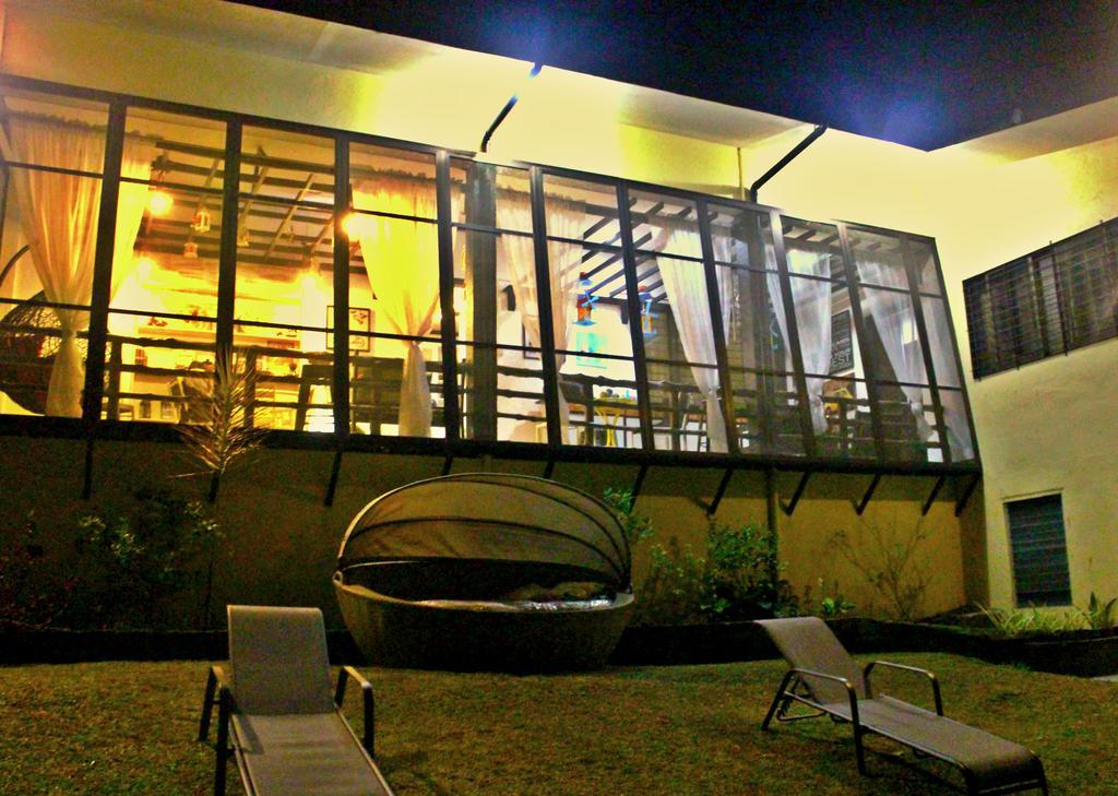 Tagaytay Garden Budgetel - City Center Tagaytay City Ngoại thất bức ảnh
