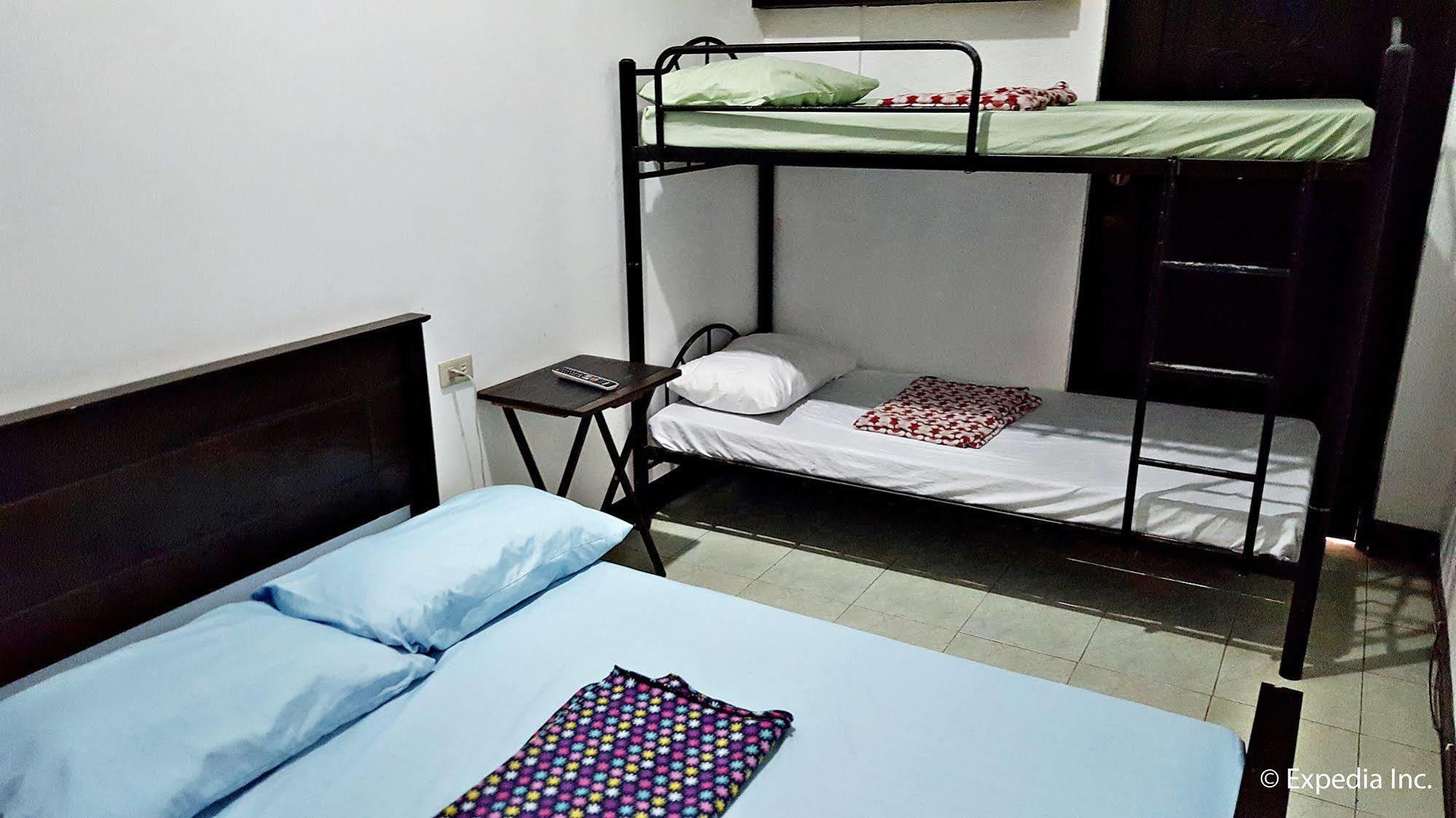 Tagaytay Garden Budgetel - City Center Tagaytay City Ngoại thất bức ảnh